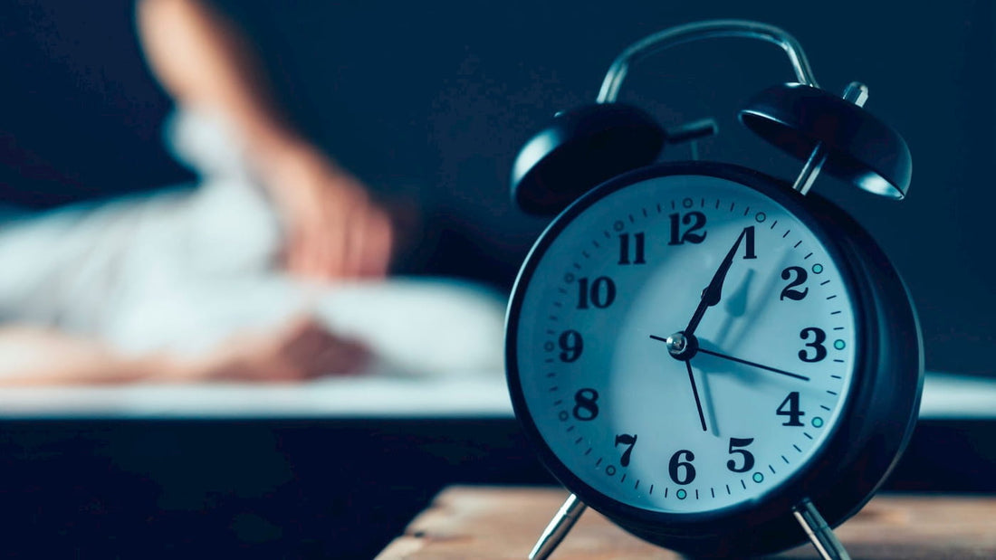 睡眠不足でうつ病発症リスクが2倍に。その研究データと原因