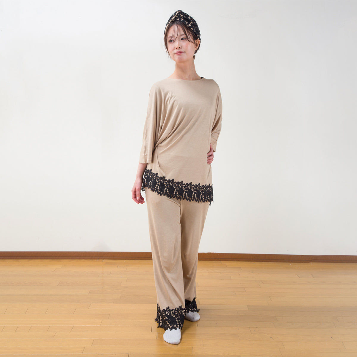 美しレースのリアルスキンパジャマ3点セット – 快眠タイムズ