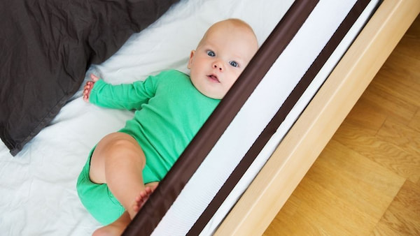 bed-fence-for-baby
