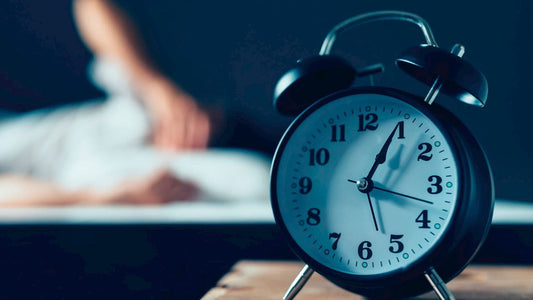 睡眠不足でうつ病発症リスクが2倍に。その研究データと原因